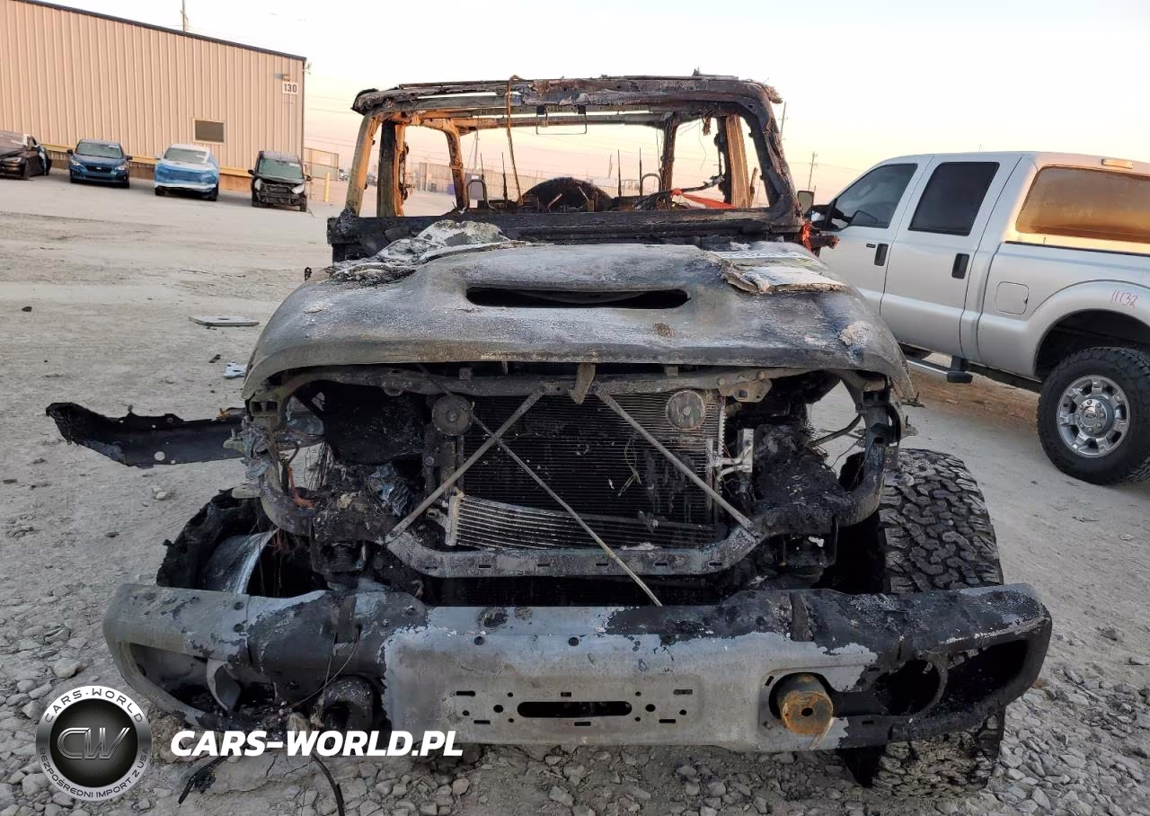 2022 Jeep Wrangler Unlimited Rubicon 392 VIN:1C4JJXSJ4NW213862 - 5