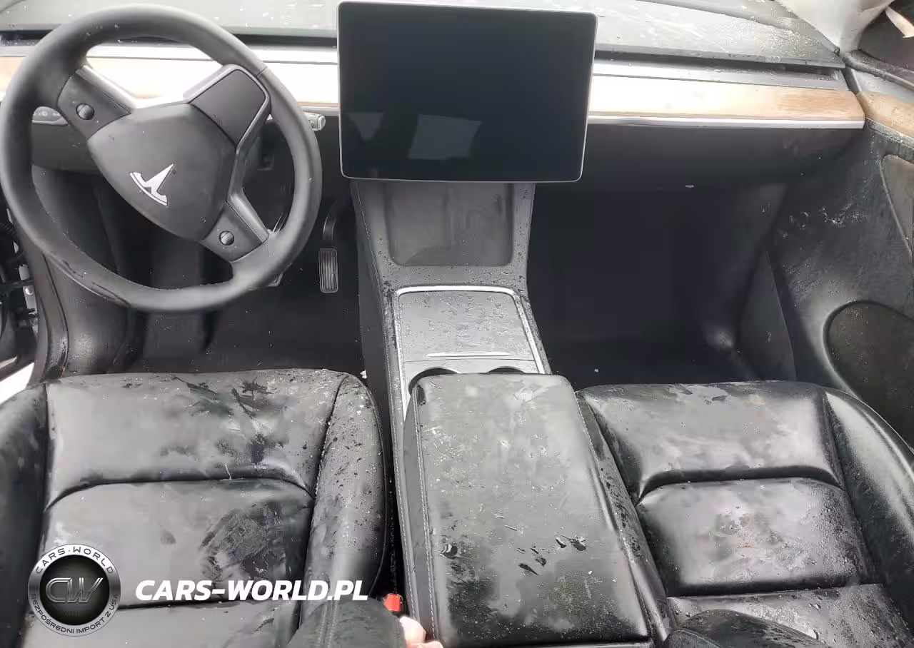2025 Tesla Model Y VIN:7SAYGDEE7SA360073 - 8
