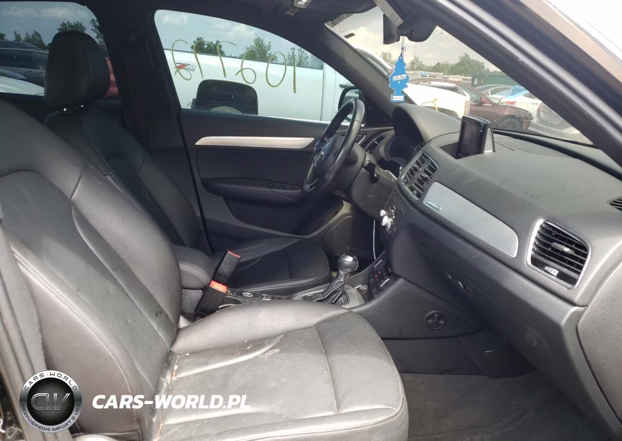 2017 Audi Q3 Premium Plus VIN:WA1JCCFS5HR002477 - 5