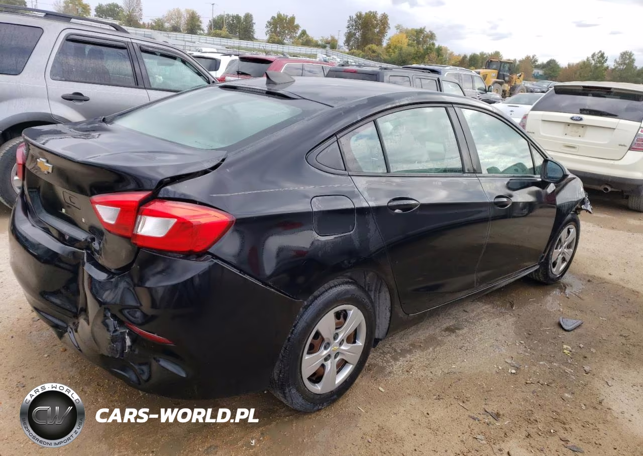 2018 Chevrolet Cruze Ls VIN:1G1BC5SMXJ7136943 - 3
