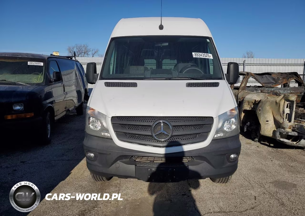 2018 Mercedes-Benz Sprinter 2500 VIN:WD4PE8CD0JP601551 - 5