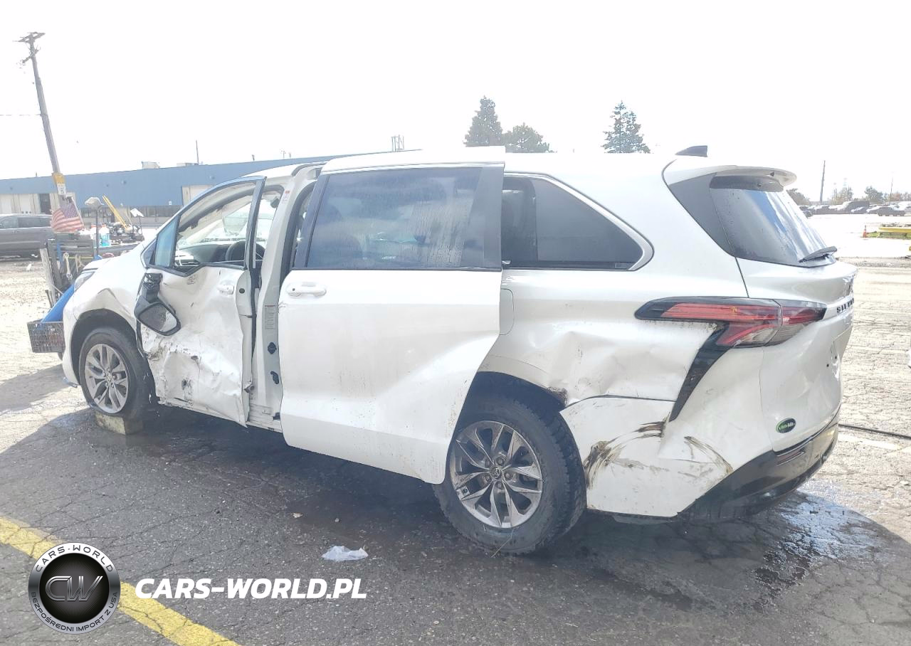 2022 Toyota Sienna Le VIN:5TDKRKEC1NS111366 - 2