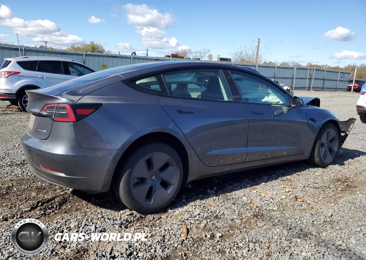 2023 Tesla Model 3 VIN:5YJ3E1EB2PF666657 - 3