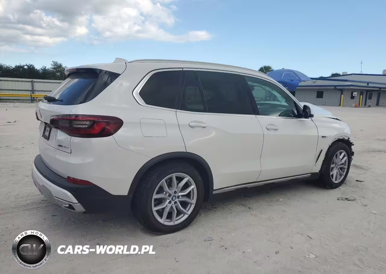 2023 BMW X5 xDrive45E VIN:5UXTA6C02P9N49776 - 3