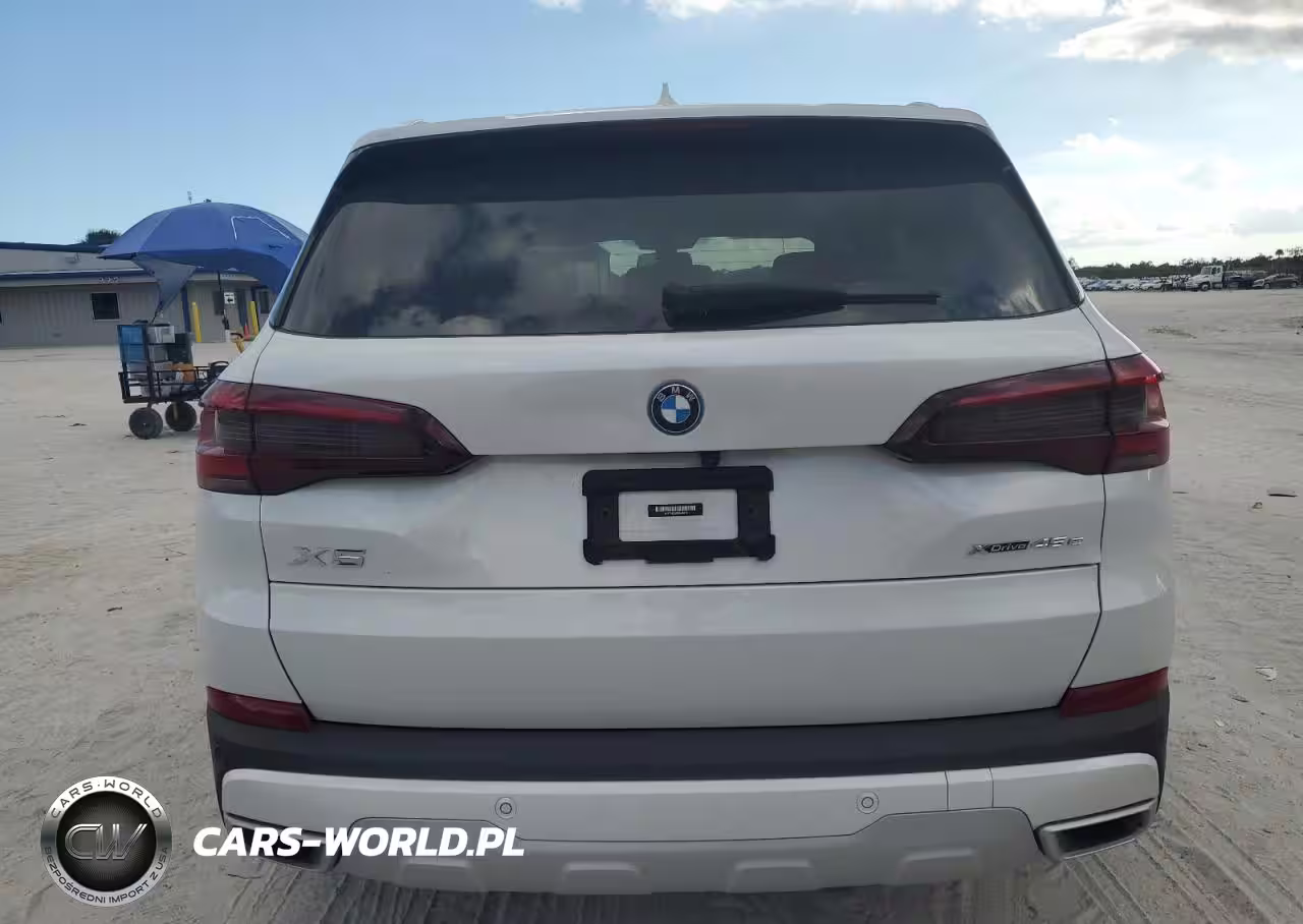 2023 BMW X5 xDrive45E VIN:5UXTA6C02P9N49776 - 6