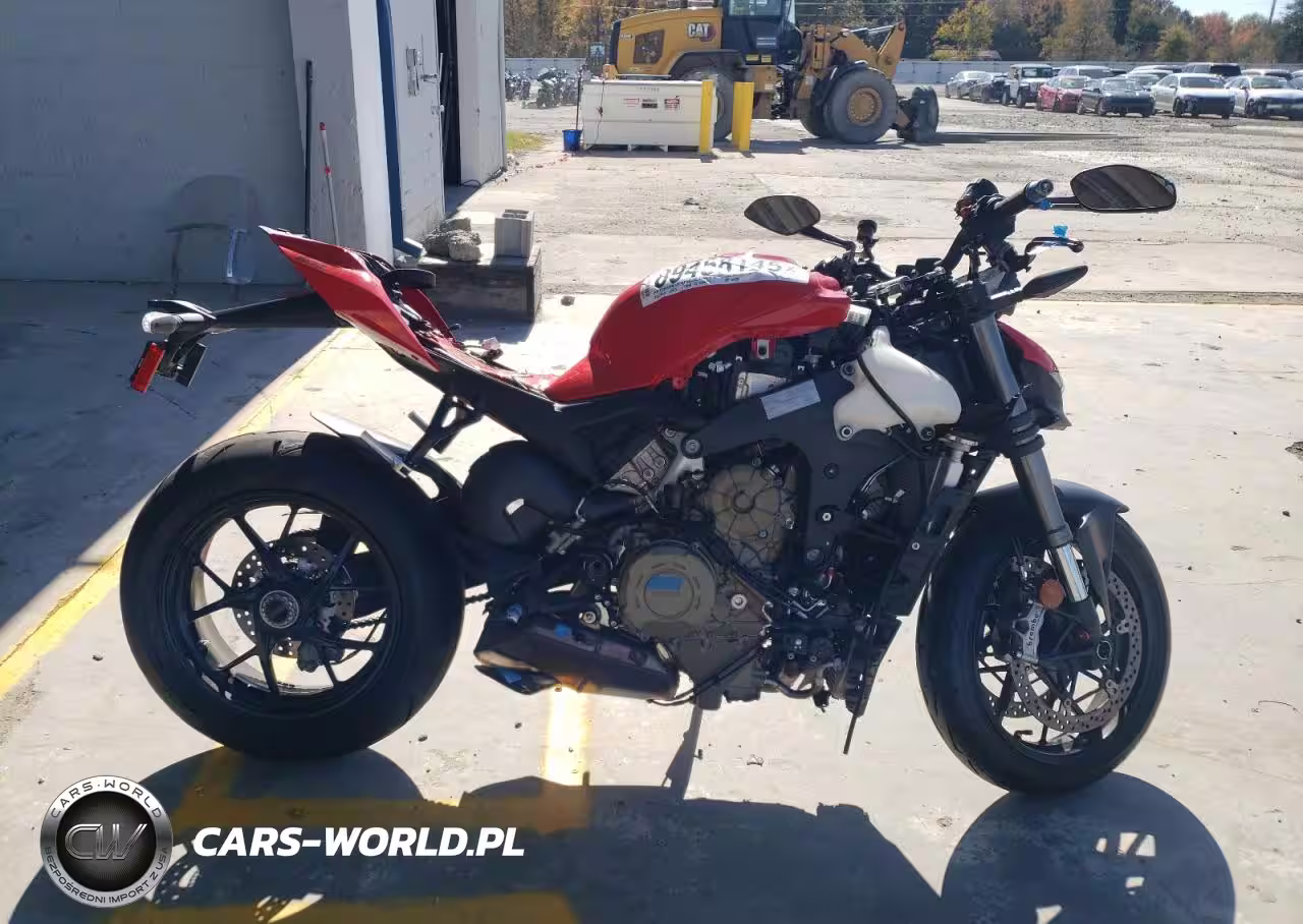 2024 Ducati Streetfighter V4