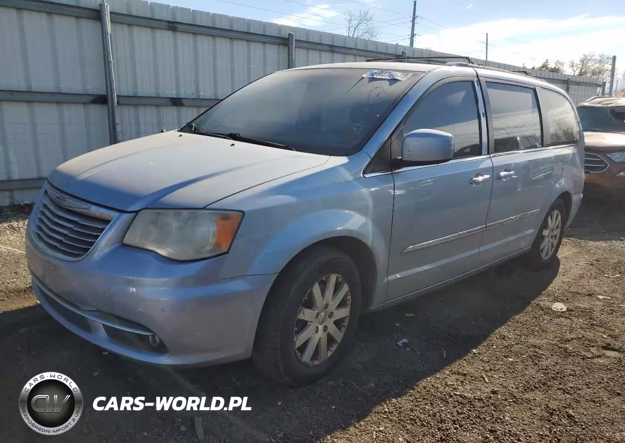 2013 Chrysler Town & Country Touring