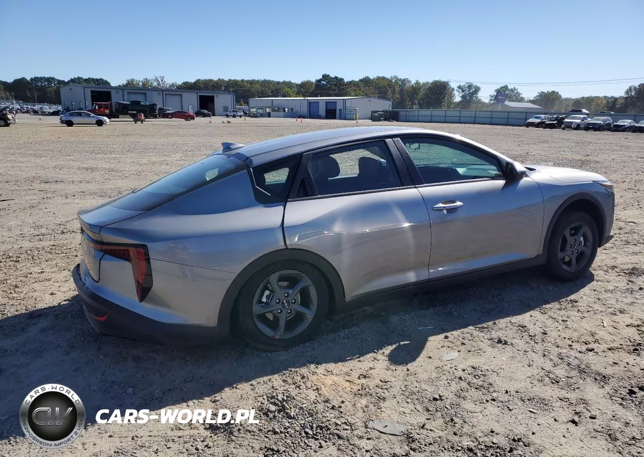 2025 Kia K4 VIN:3KPFT4DE0SE209232 - 3