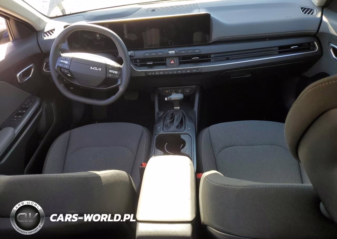 2025 Kia K4 VIN:3KPFT4DE0SE209232 - 8