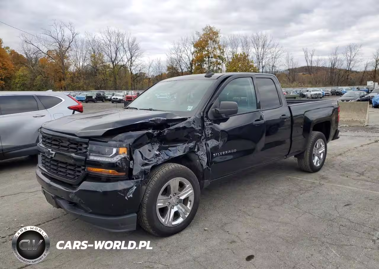 2016 Chevrolet Silverado K1500 Custom
