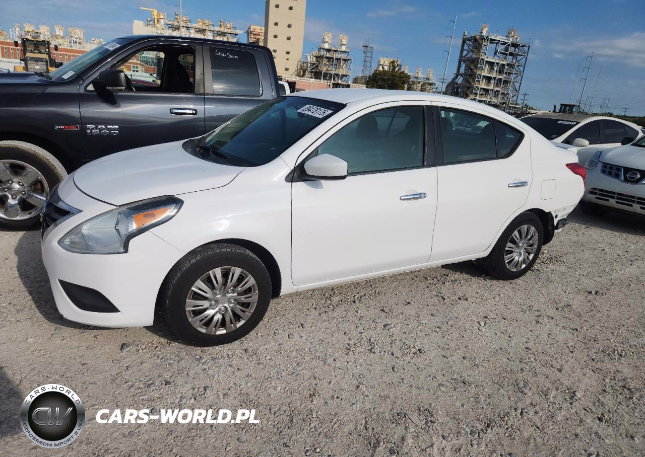 2016 Nissan Versa S
