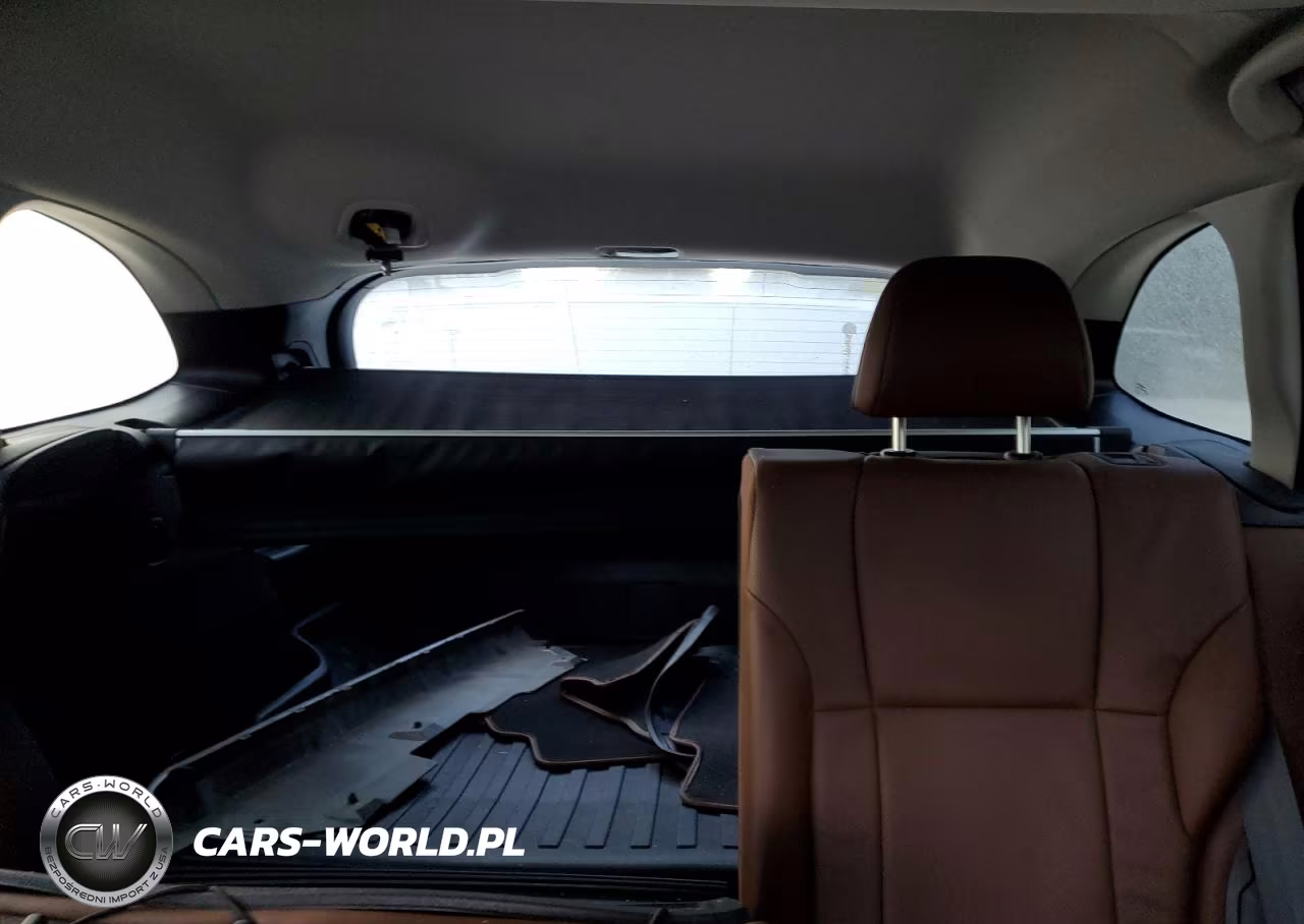 2022 Subaru Outback Touring VIN:4S4BTGPD6N3101806 - 10