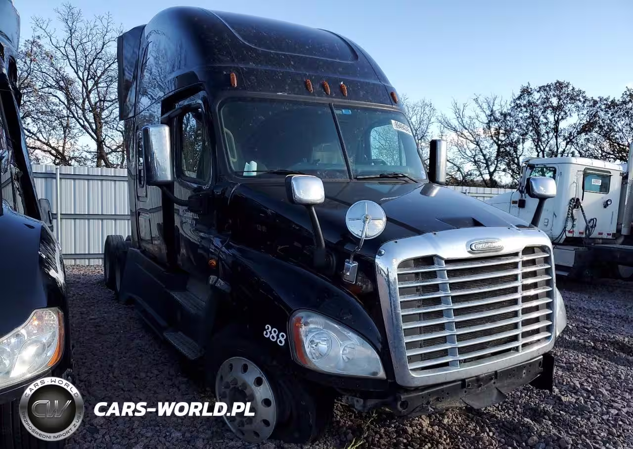 2015 Freightliner Cascadia Semi Truck