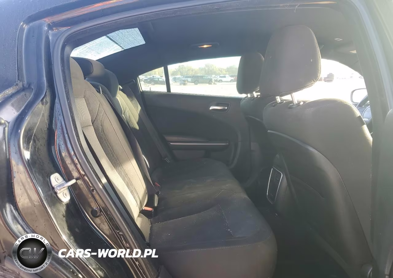 2019 Dodge Charger Sxt VIN:2C3CDXBG1KH673211 - 10