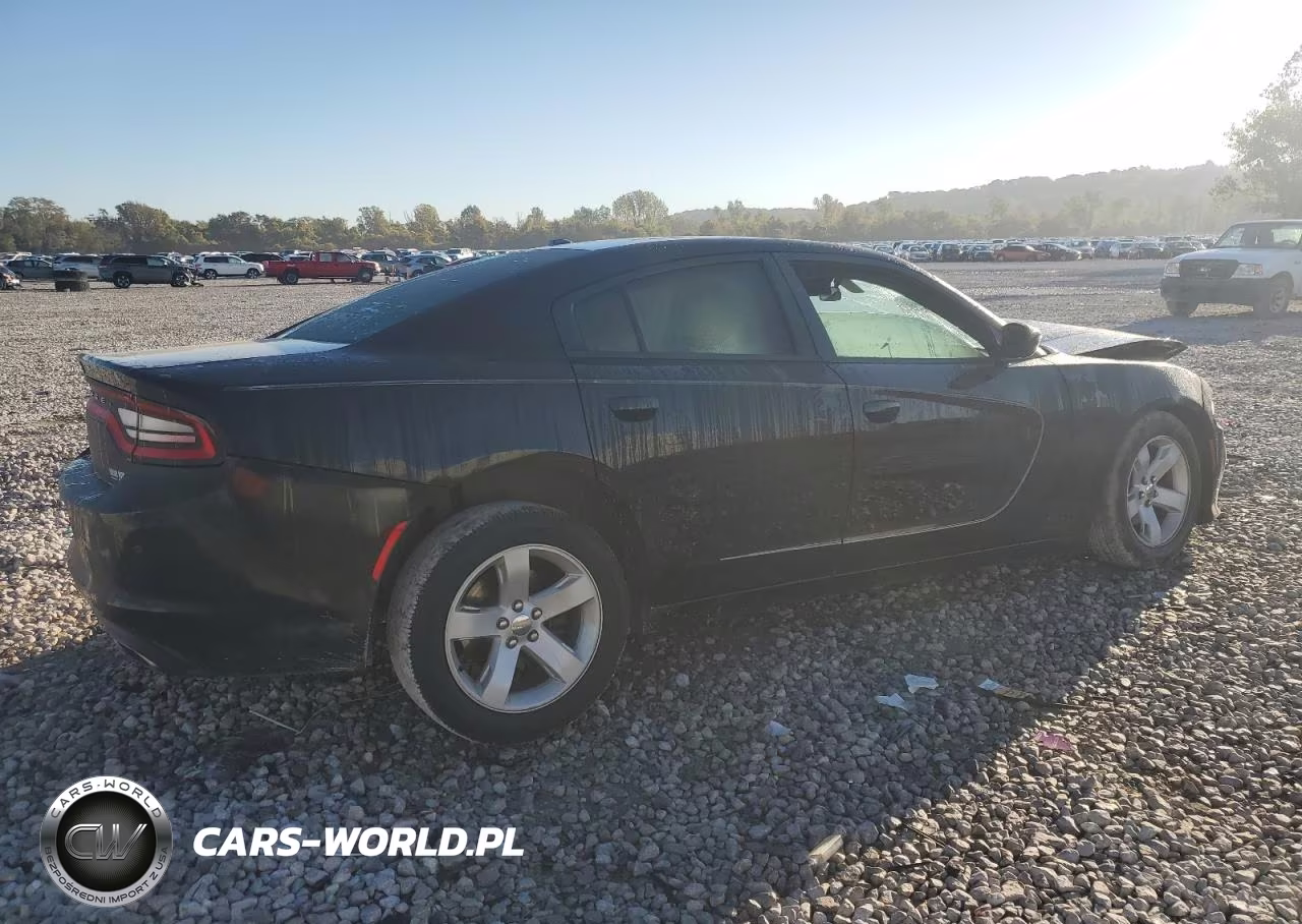 2019 Dodge Charger Sxt VIN:2C3CDXBG1KH673211 - 3