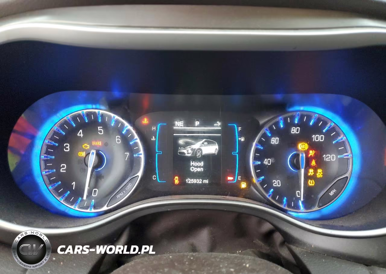 2017 Chrysler Pacifica Touring L VIN:2C4RC1BG3HR636248 - 9