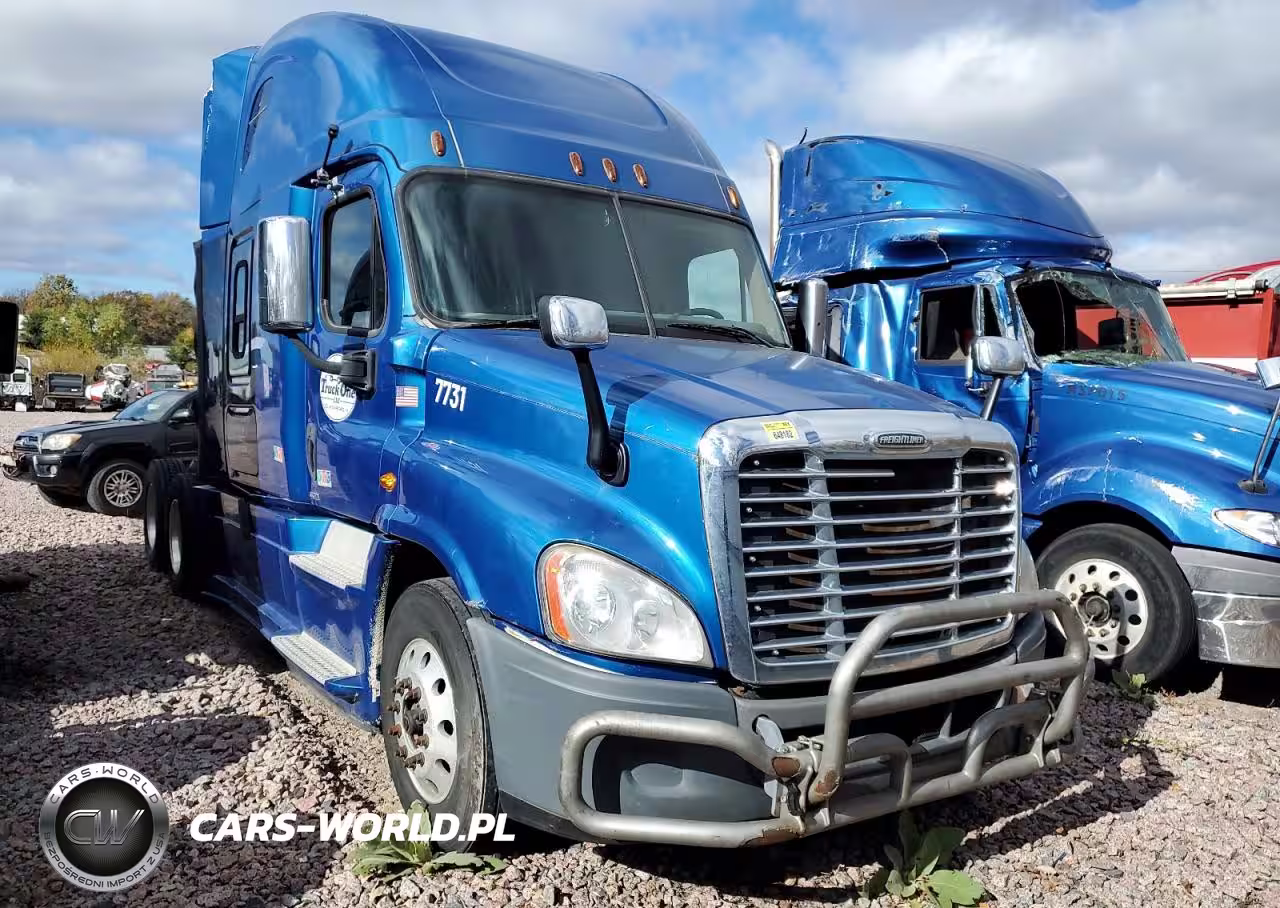 2016 Freightliner Cascadia 125 Semi Truck