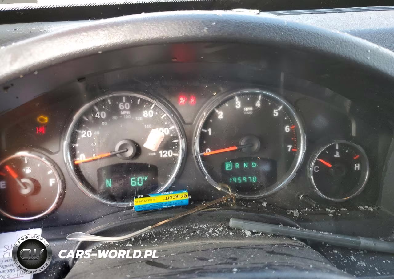 2010 Jeep Liberty Sport VIN:1J4PN2GK3AW111945 - 9