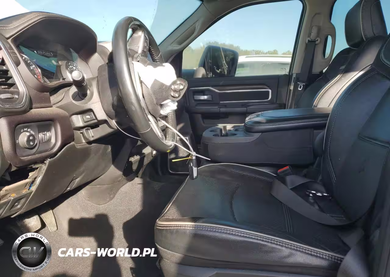 2023 Ram 2500 Laramie VIN:3C6UR5FL7PG601585 - 7