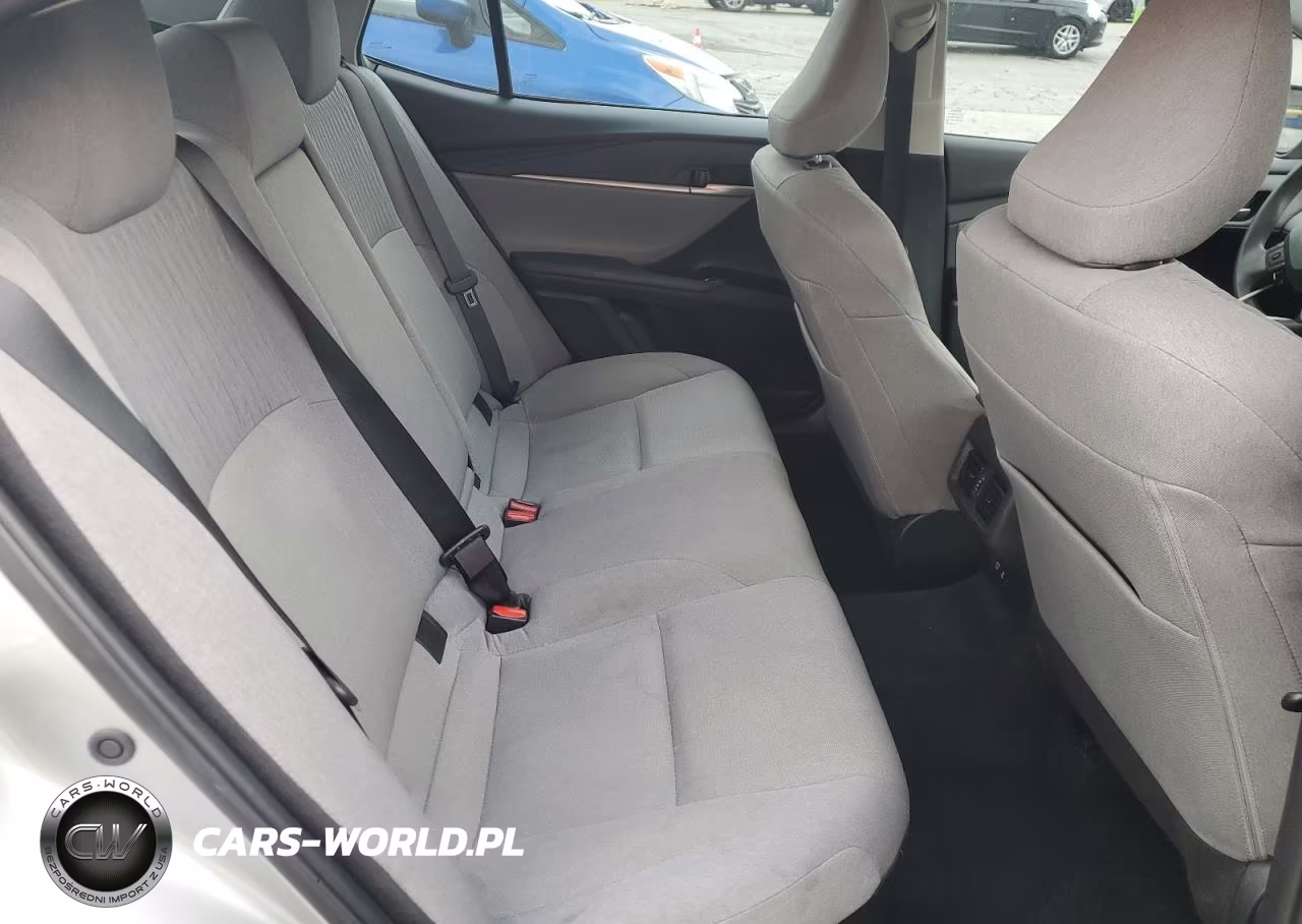 2025 Toyota Camry Le VIN:4T1DAACK2SU049886 - 10