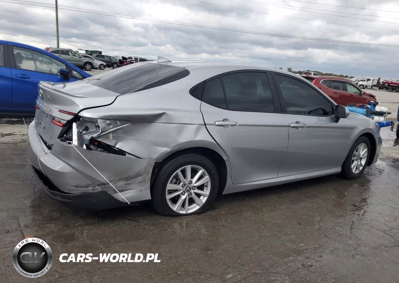 2025 Toyota Camry Le VIN:4T1DAACK2SU049886 - 3