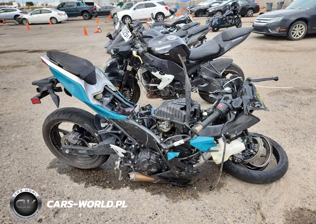 2021 Kawasaki Ex400