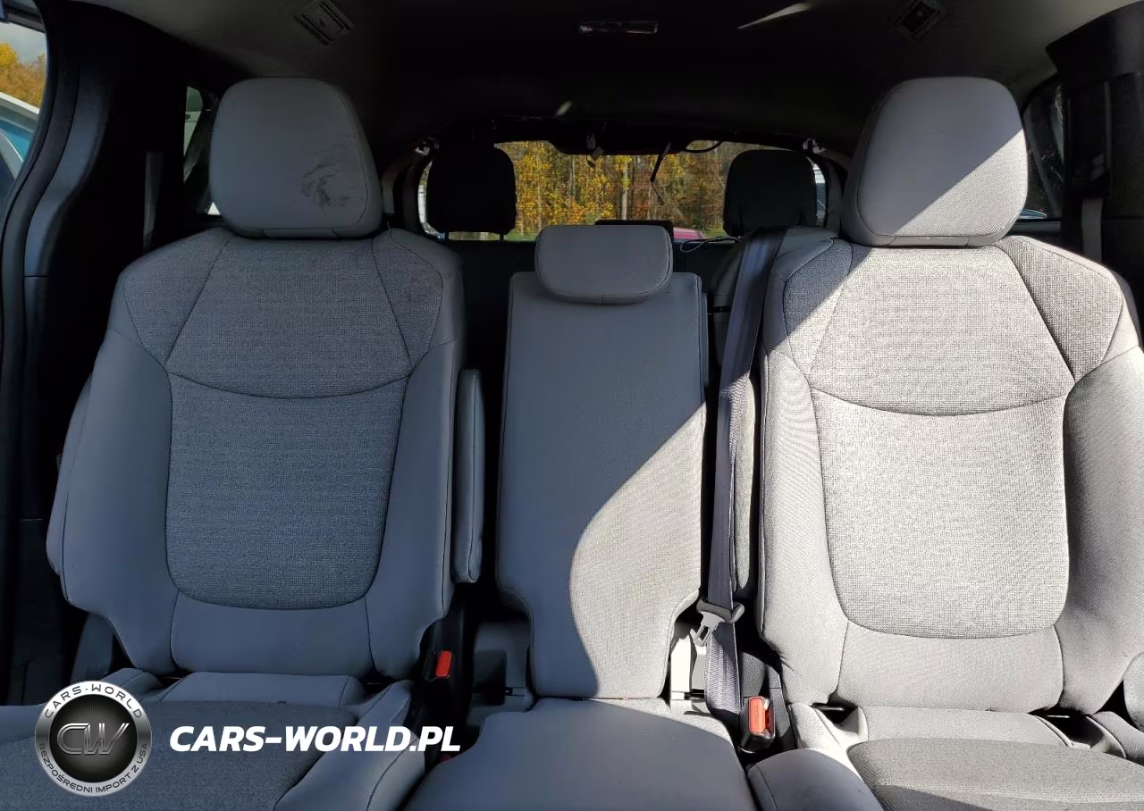 2025 Toyota Sienna Le VIN:5TDKRKEC3SS240317 - 10