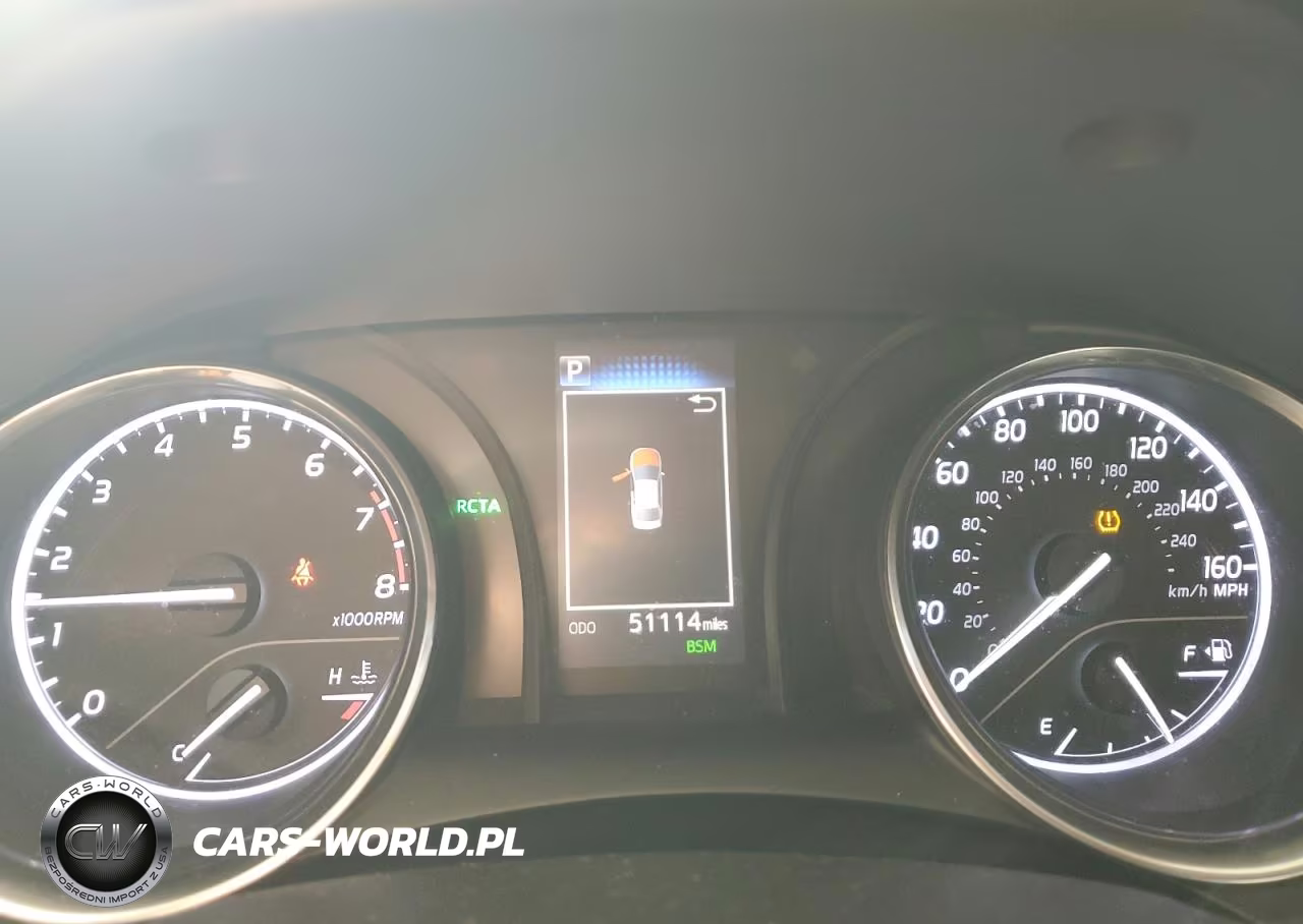 2018 Toyota Camry Se VIN:4T1B11HK1JU635459 - 9