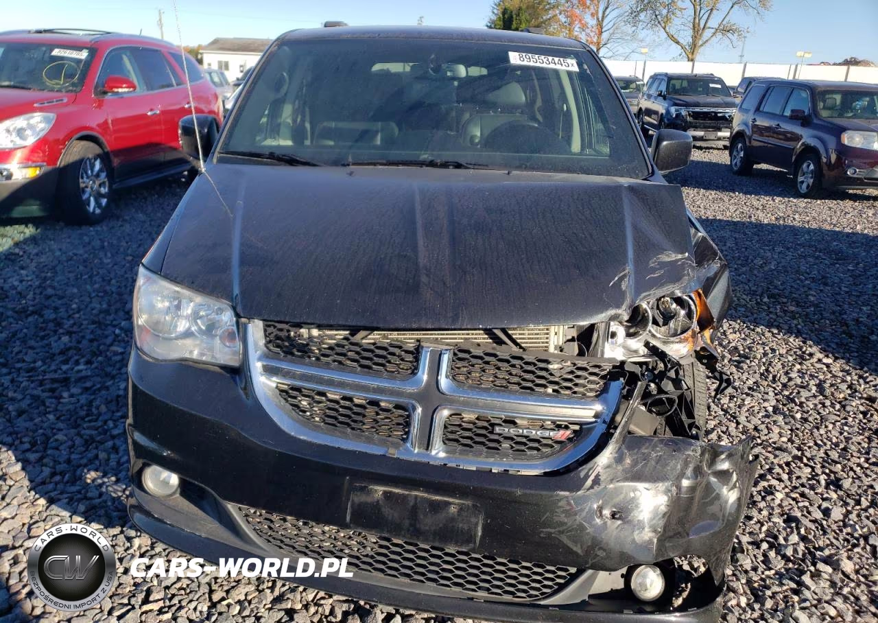 2017 Dodge Grand Caravan VIN:2C4RDGCG2HR581001 - 5