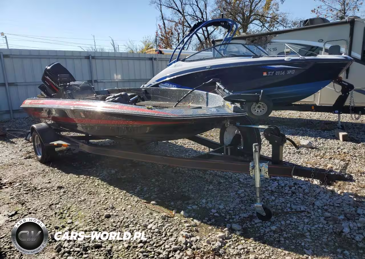 1984 Boat Boat - Boat