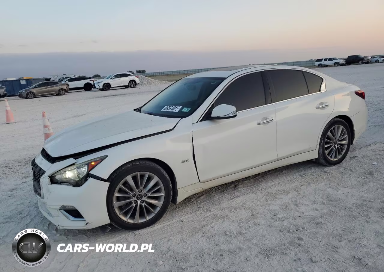 2018 Infiniti Q50 Luxe