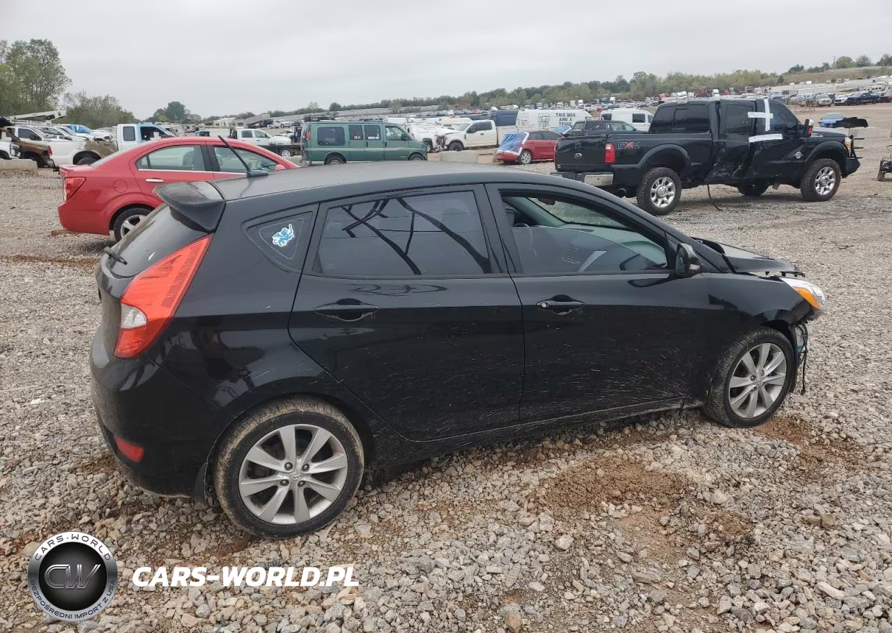 2014 Hyundai Accent Gls VIN:KMHCU5AE1EU163647 - 3