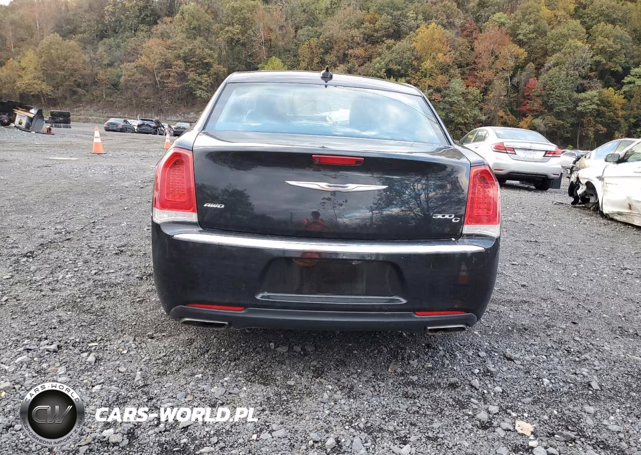 2015 Chrysler 300C VIN:2C3CCAKG1FH808547 - 6