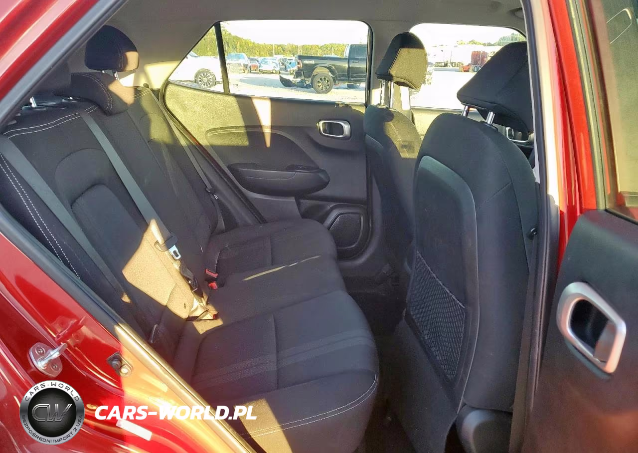 2020 Hyundai Venue Sel VIN:KMHRC8A35LU017150 - 11