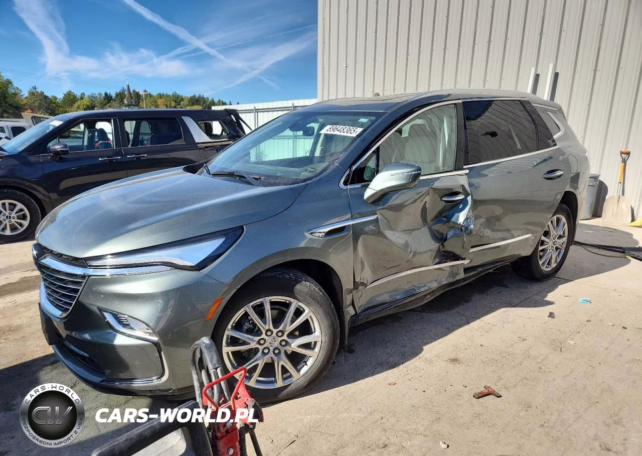 2024 Buick Enclave Essence VIN:5GAEVAKW4RJ104823 - 1