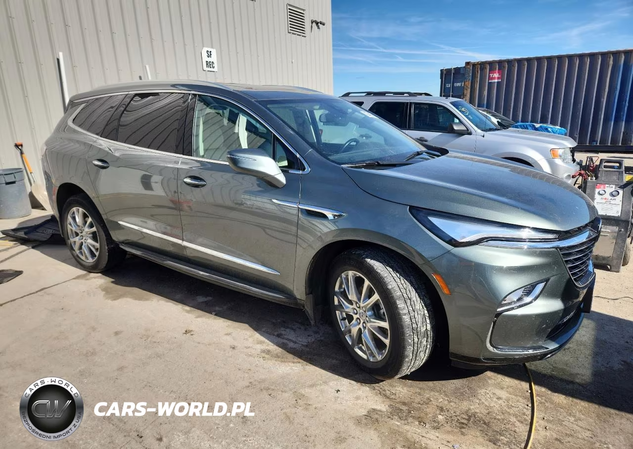 2024 Buick Enclave Essence VIN:5GAEVAKW4RJ104823 - 4