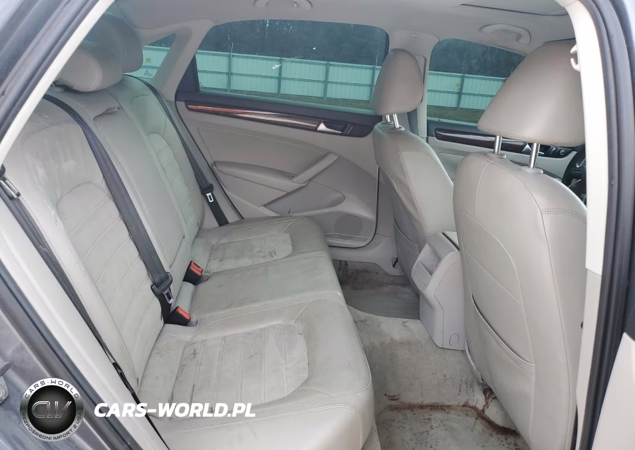 2012 Volkswagen Passat Sel VIN:1VWCP7A30CC082225 - 10