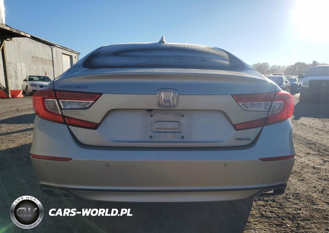 2018 Honda Accord Touring VIN:1HGCV1F90JA059279 - 6