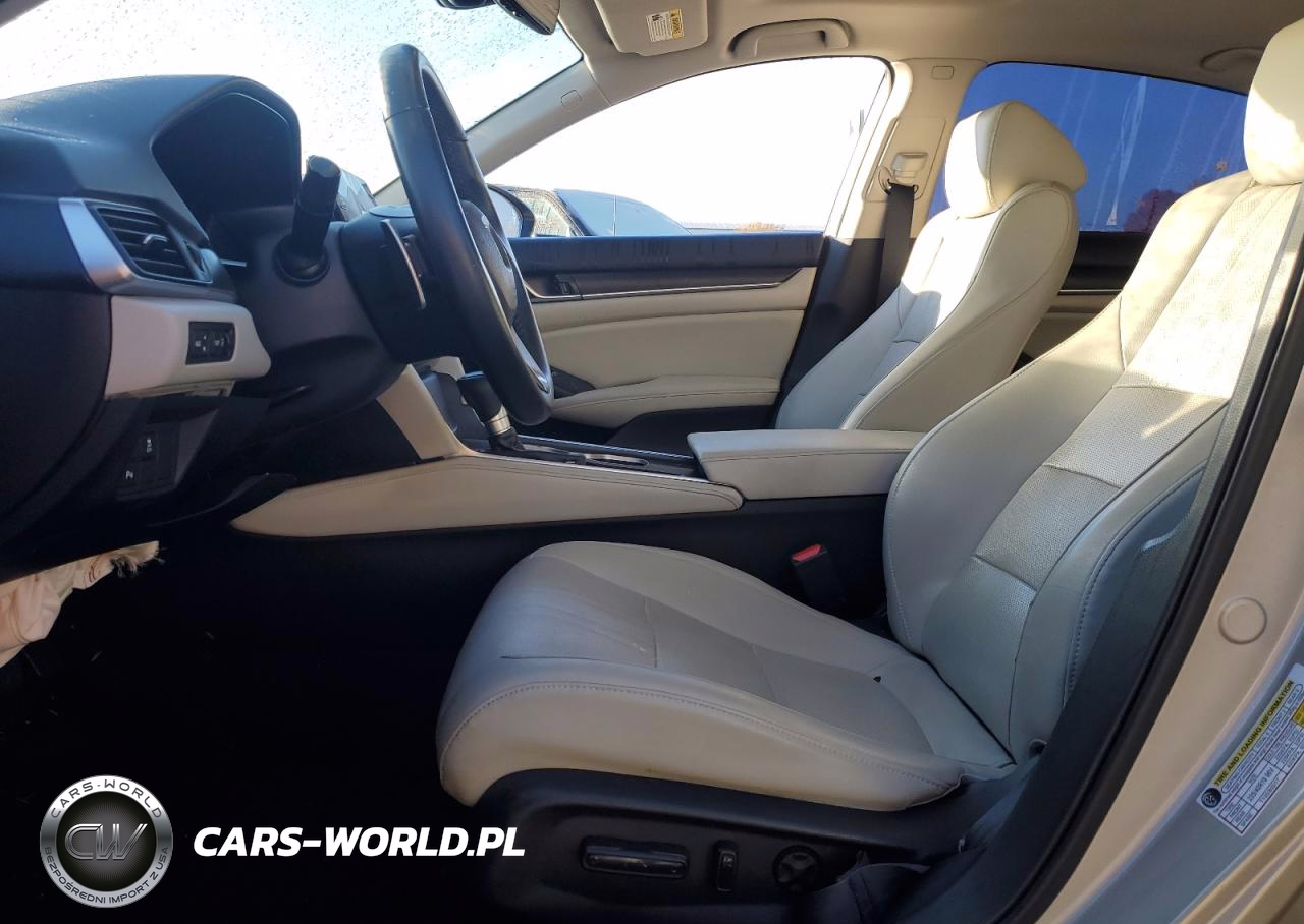 2018 Honda Accord Touring VIN:1HGCV1F90JA059279 - 7