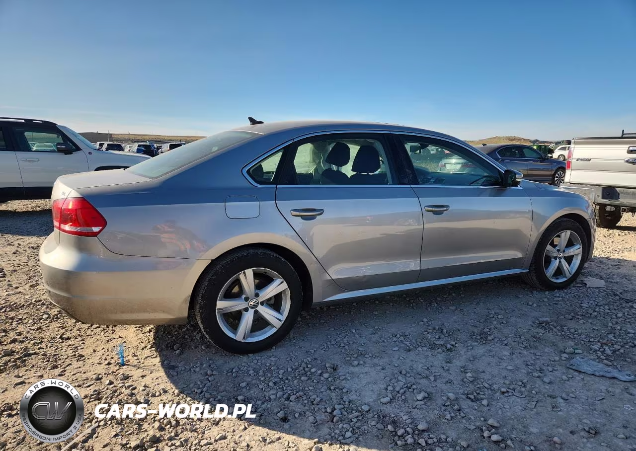 2013 Volkswagen Passat Se VIN:1VWBP7A31DC025254 - 3