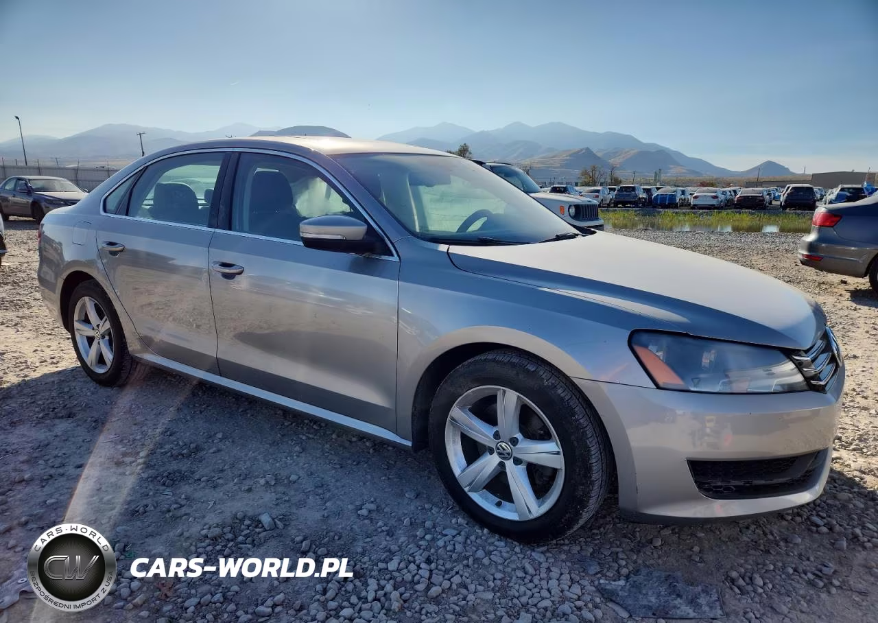 2013 Volkswagen Passat Se VIN:1VWBP7A31DC025254 - 4