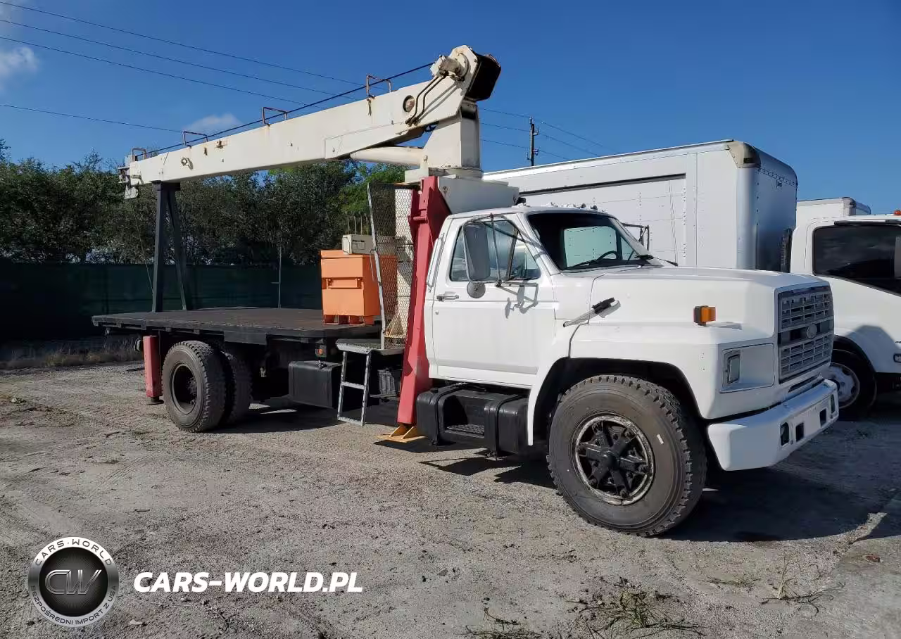 1990 Ford F800 Crane Truck