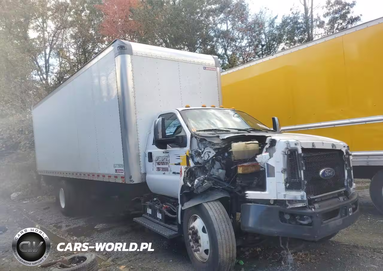 2022 Ford F750 Box Truck