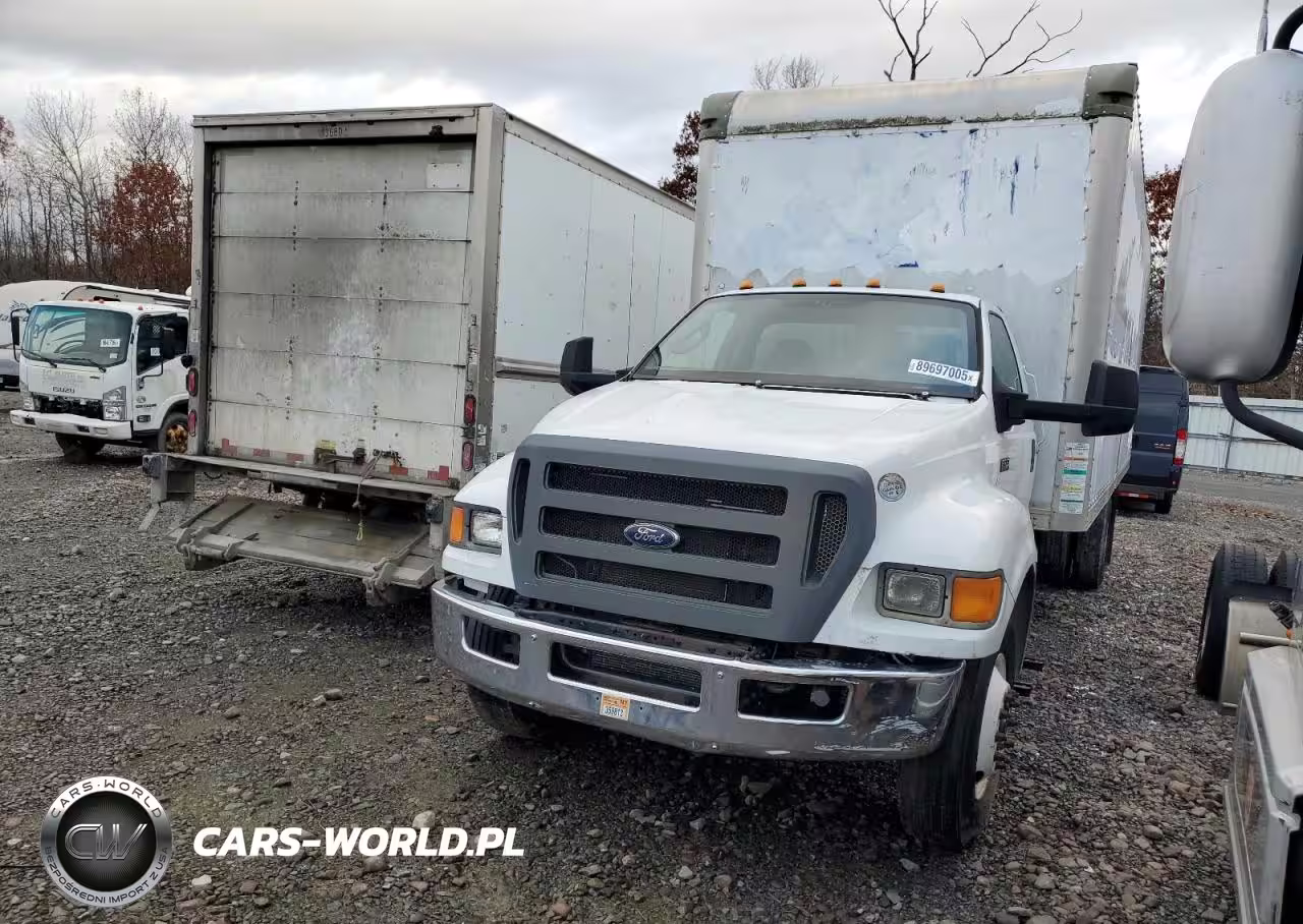 2012 Ford F750 Box Truck