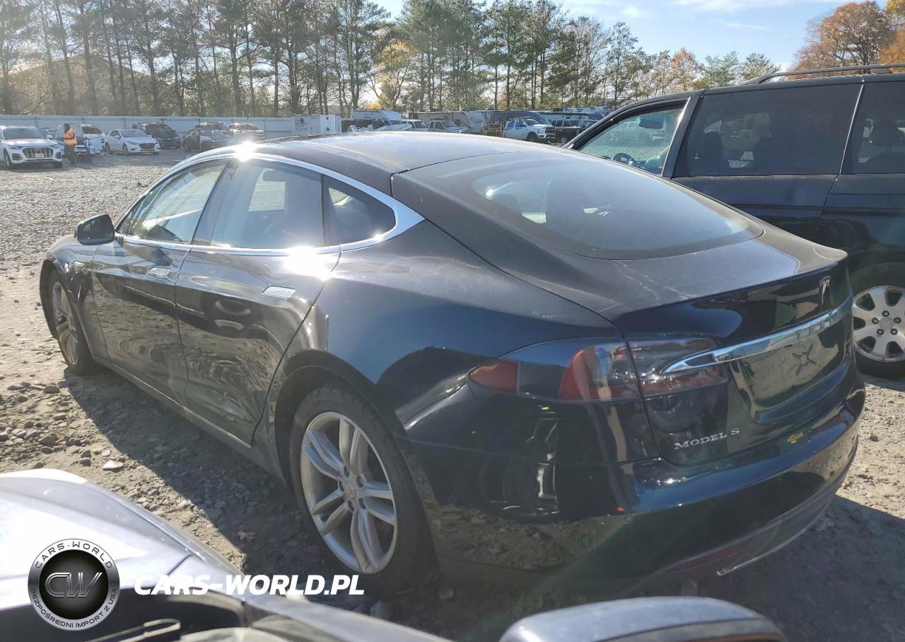 2015 Tesla Model S 85D VIN:5YJSA1H2XFF084033 - 2