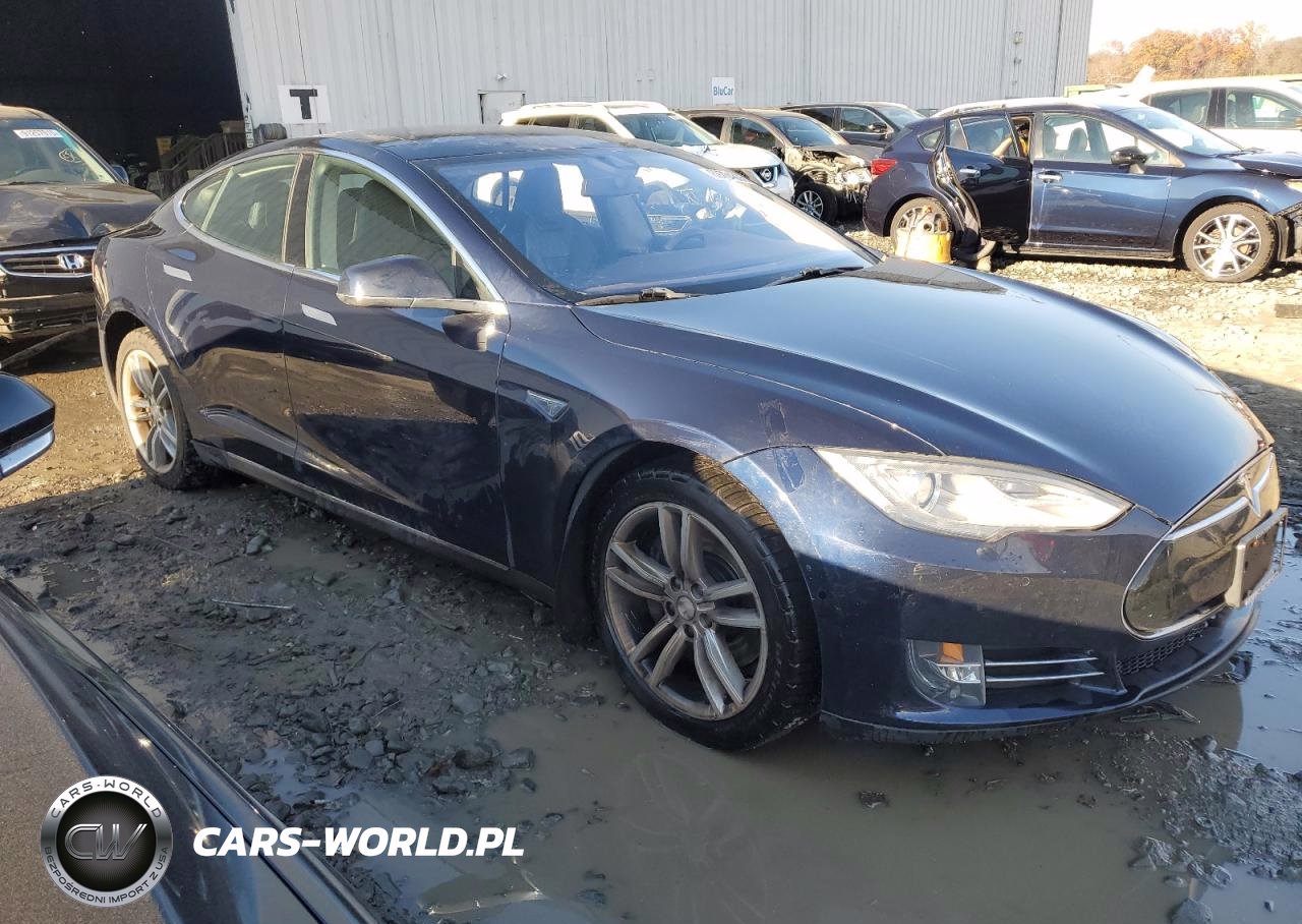 2015 Tesla Model S 85D VIN:5YJSA1H2XFF084033 - 4