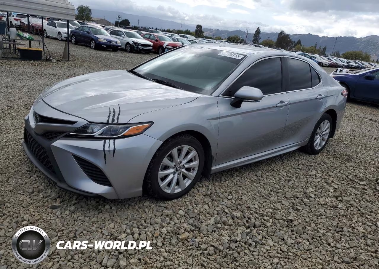 2020 Toyota Camry Se – zdjęcie 1 z 12