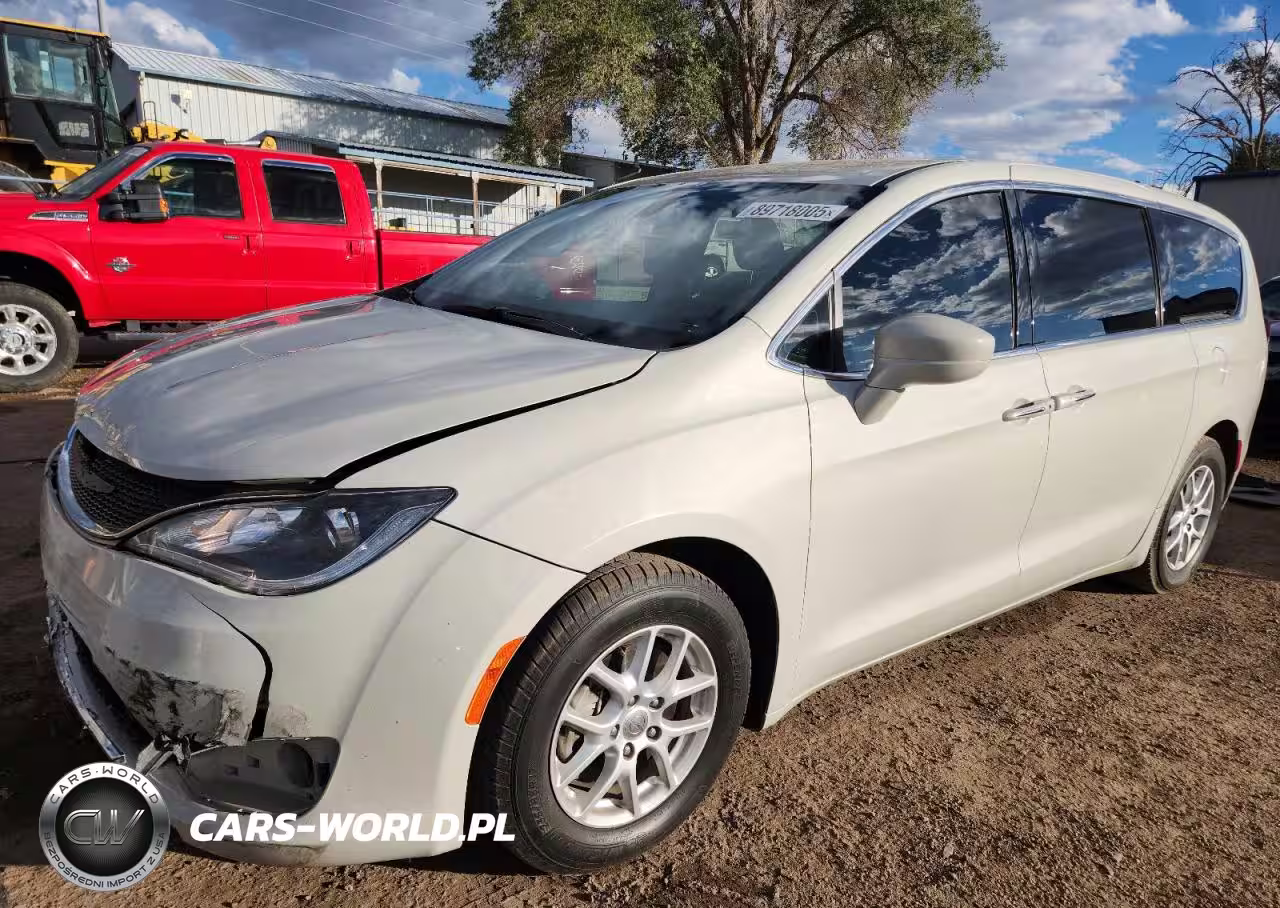 2020 Chrysler Pacifica Touring