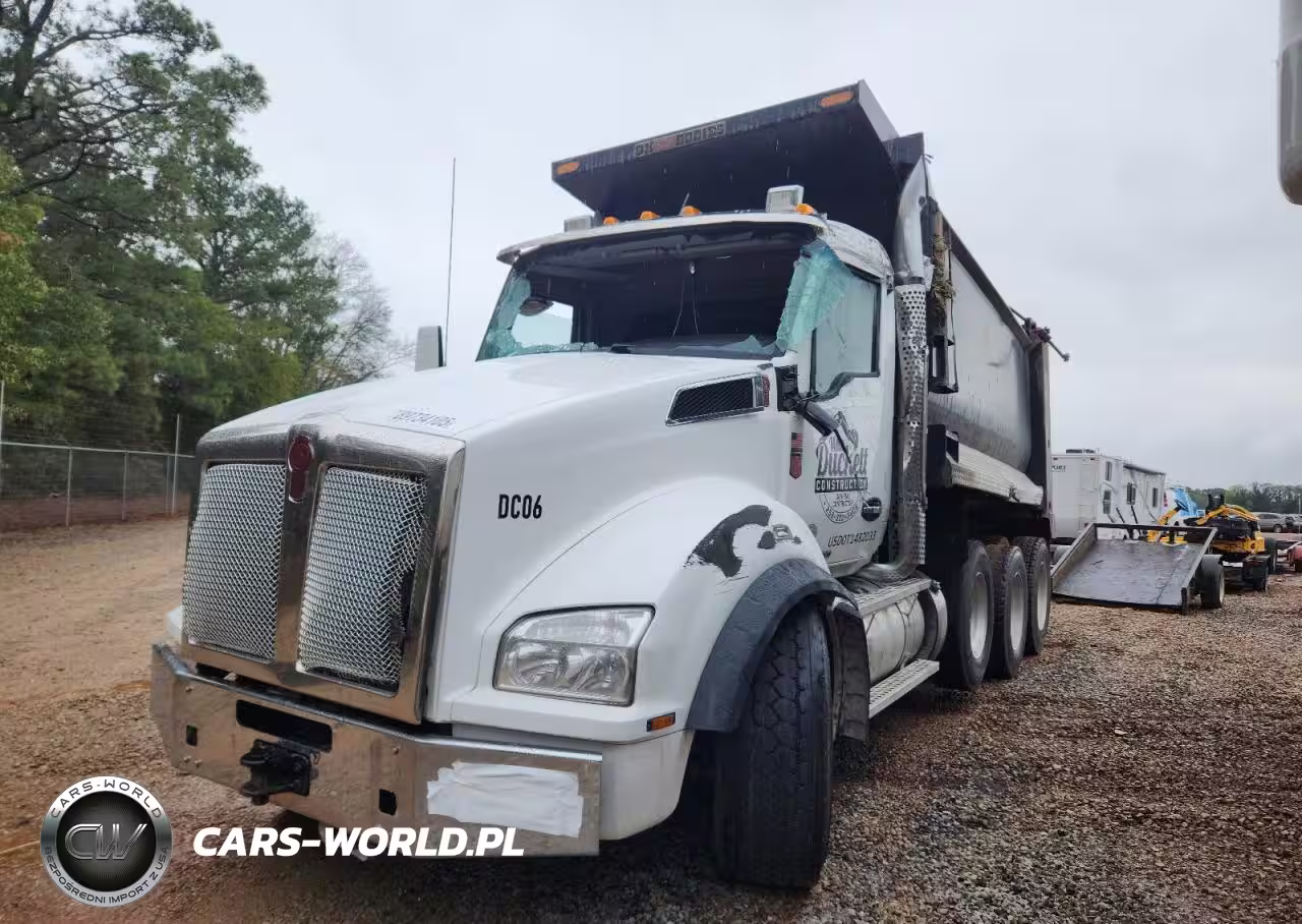 2022 Kenworth Construction T880