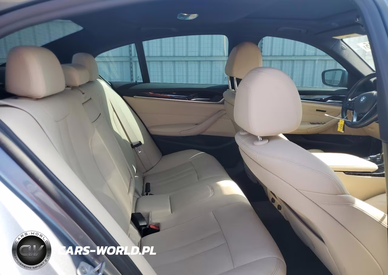 2019 BMW 530E VIN:WBAJA9C54KB389419 - 10